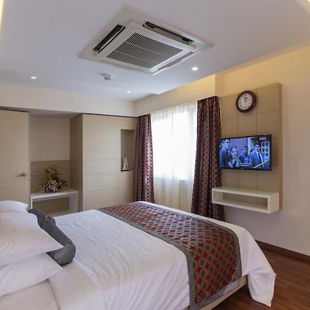 The President Hotel Μπανγκαλόρ Δωμάτιο φωτογραφία