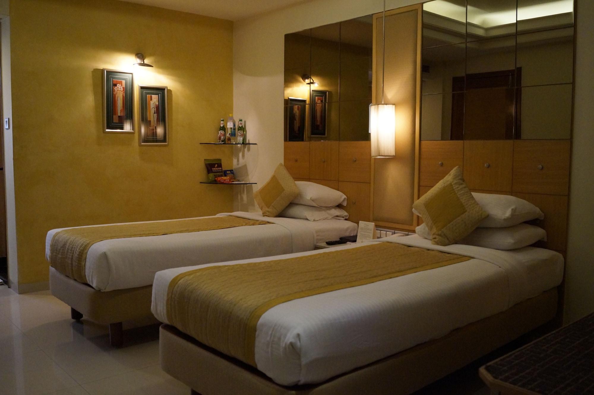 The President Hotel Μπανγκαλόρ Εξωτερικό φωτογραφία
