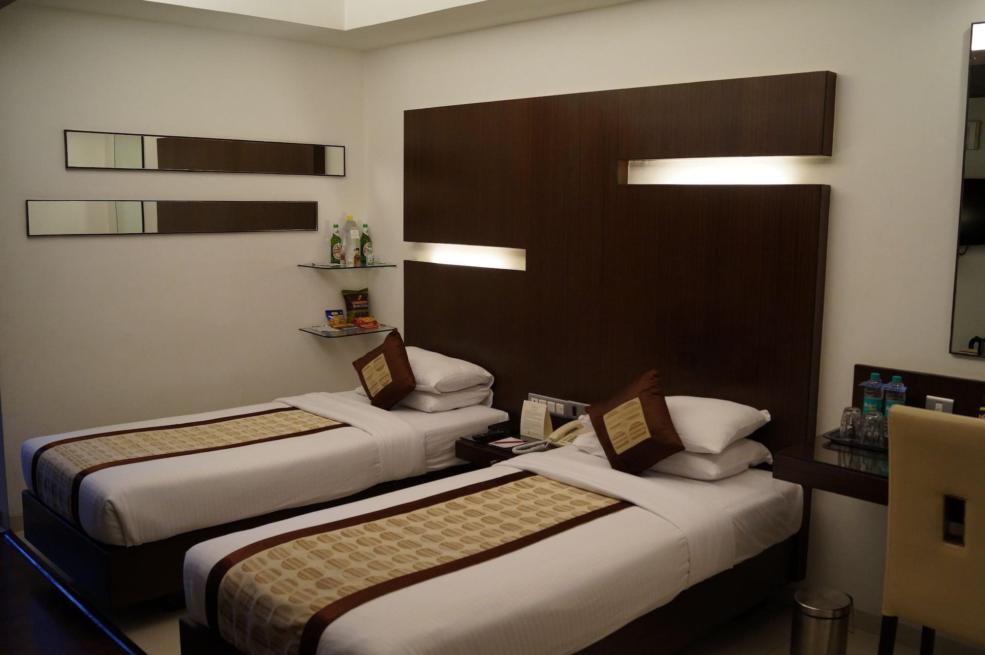 The President Hotel Μπανγκαλόρ Εξωτερικό φωτογραφία