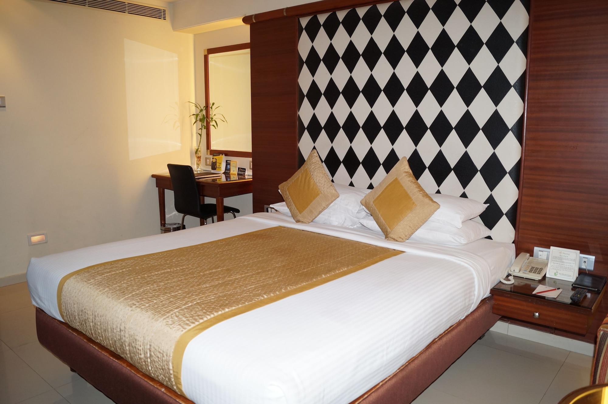 The President Hotel Μπανγκαλόρ Εξωτερικό φωτογραφία