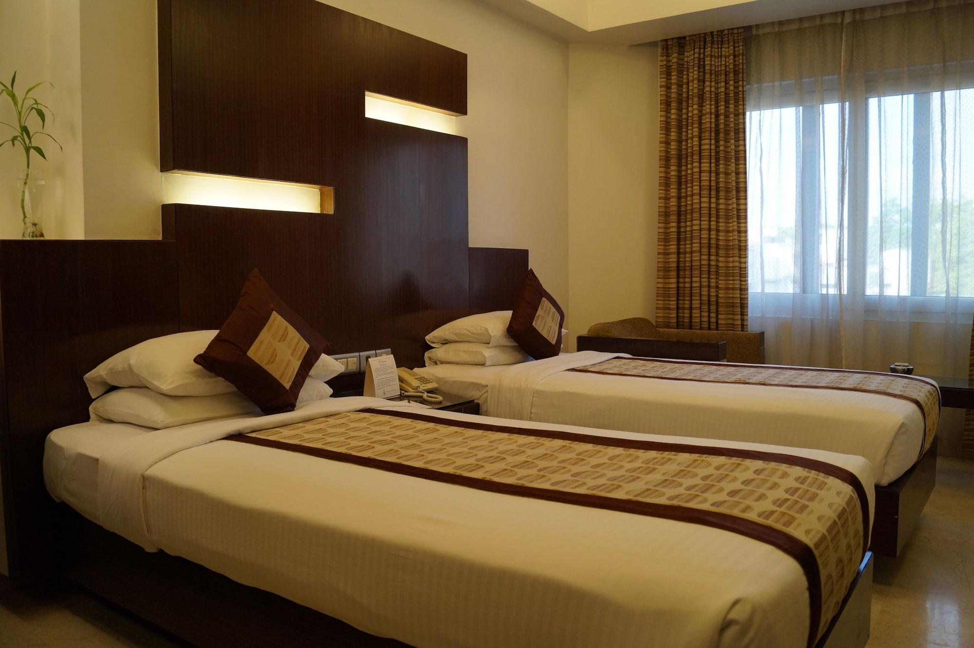 The President Hotel Μπανγκαλόρ Εξωτερικό φωτογραφία