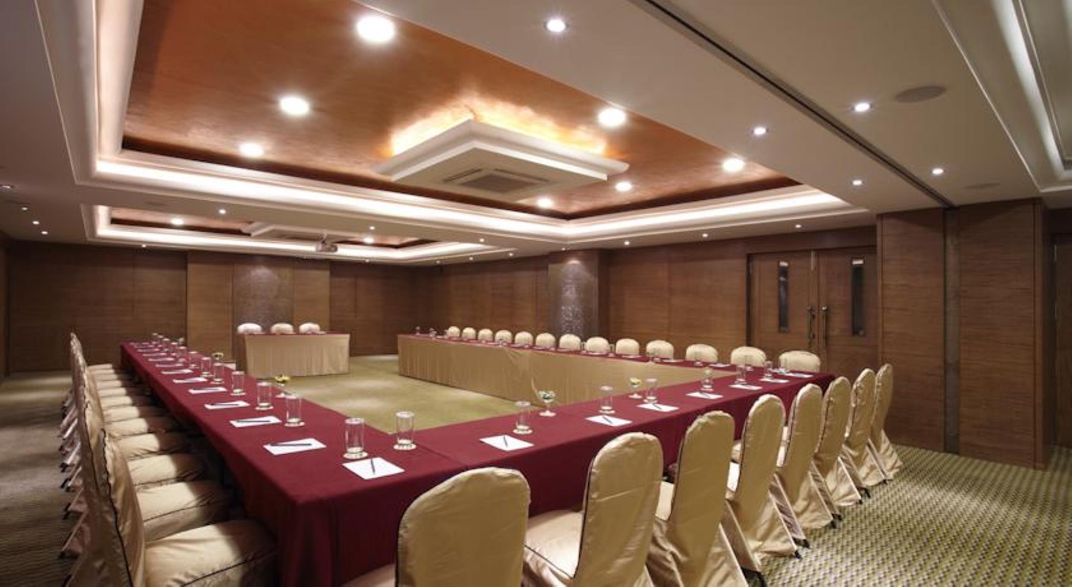The President Hotel Μπανγκαλόρ Εξωτερικό φωτογραφία