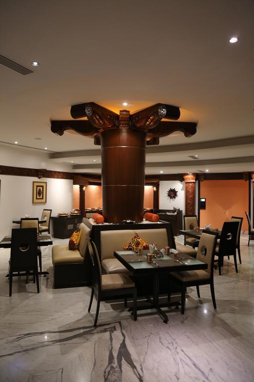 The President Hotel Μπανγκαλόρ Εξωτερικό φωτογραφία