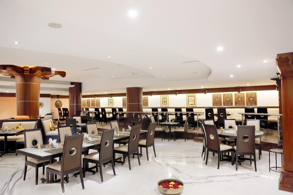 The President Hotel Μπανγκαλόρ Εξωτερικό φωτογραφία