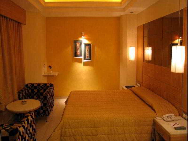 The President Hotel Μπανγκαλόρ Εξωτερικό φωτογραφία